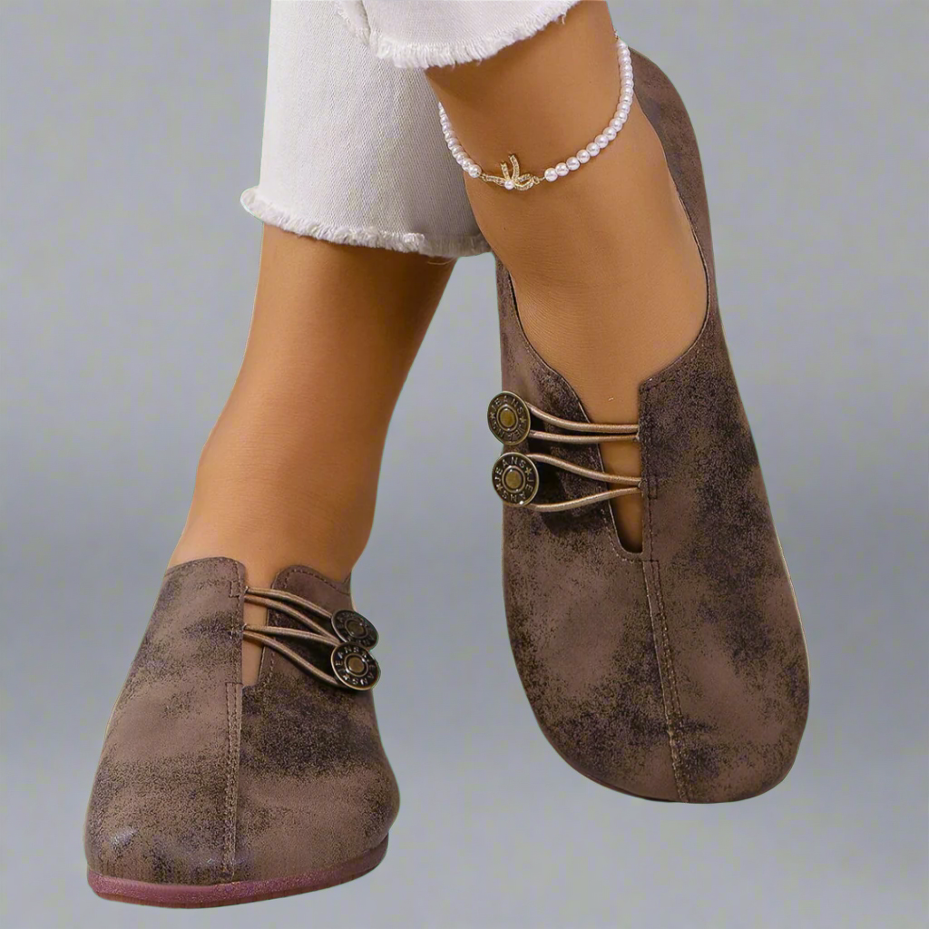 Lindora™ – Les slip-ons intemporels